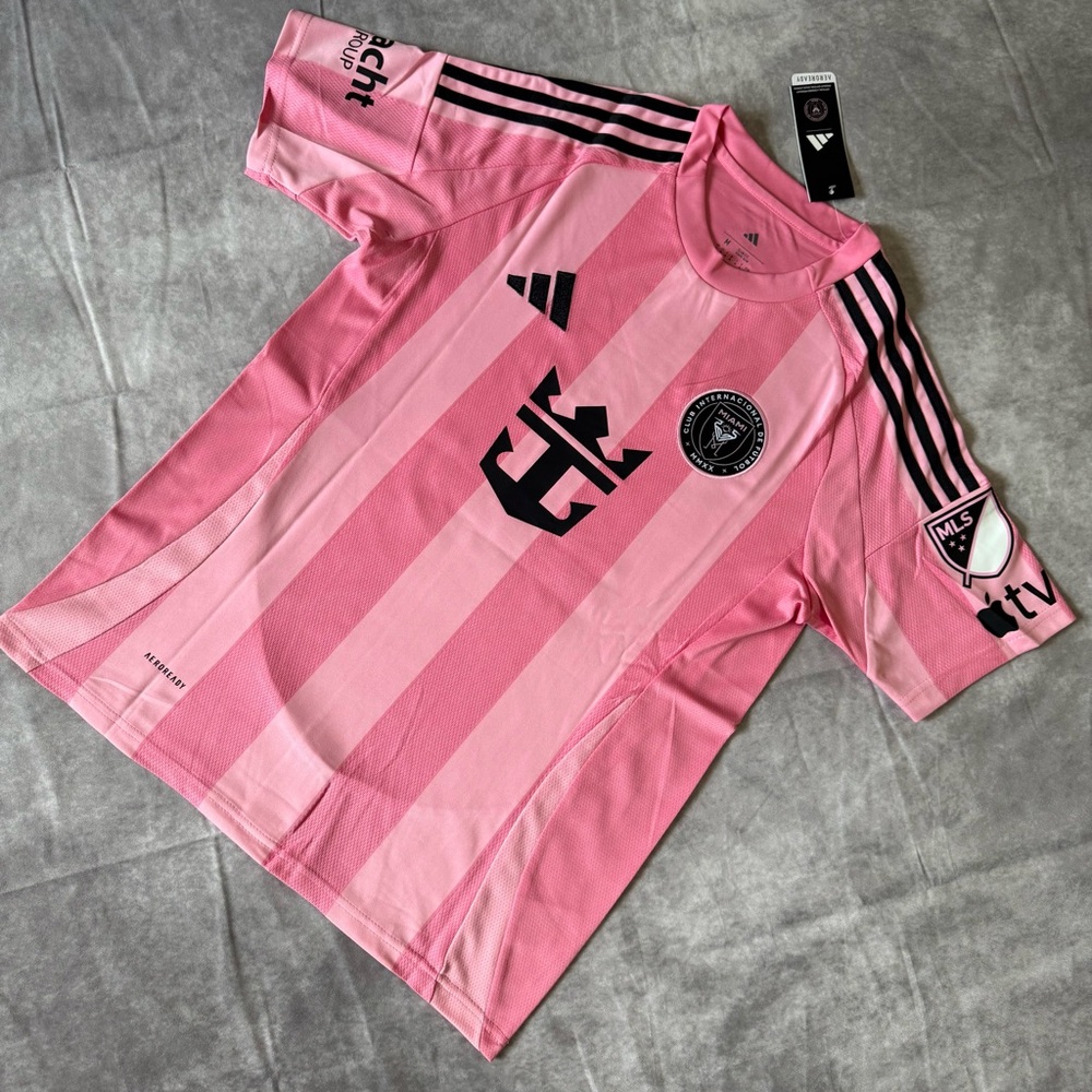 Inter Miami Home Messi 10 Fan Version - Picture 3 of 8